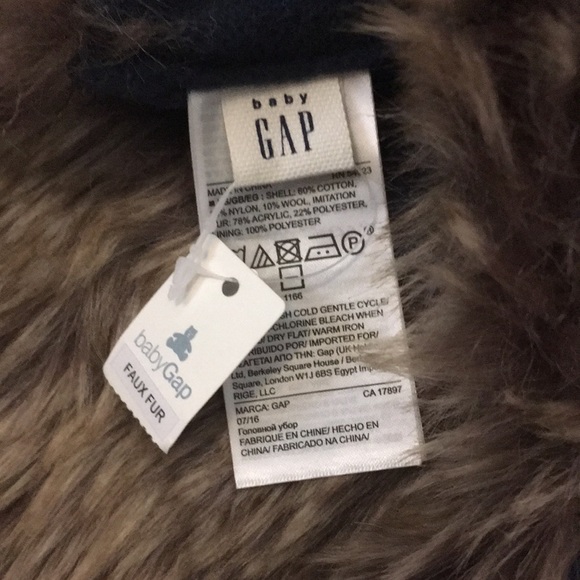 BabyGap Faux Fur Hat NWT - Picture 4 of 5
